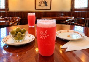 Δοκιμάσαμε το αυθεντικό Bellini στο Harry’s Bar της Βενετίας – Αυτή είναι η συνταγή του